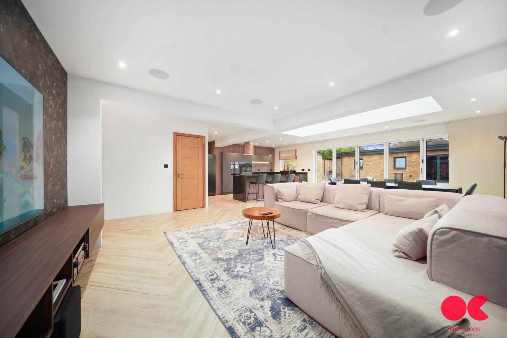 4 bed detached bungalow for sale in Grange Road, Heaton Grange, Romford  - Property Image 17