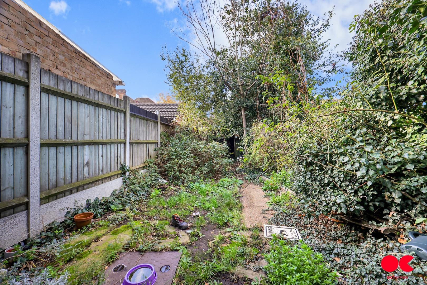 3 bed end of terrace house for sale in Wall End Road, East Ham  - Property Image 10