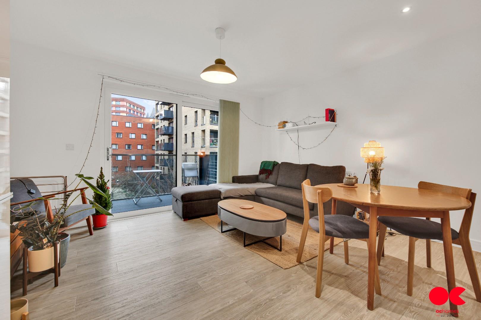 2 bed flat for sale in Hoffmans Road, Walthamstow