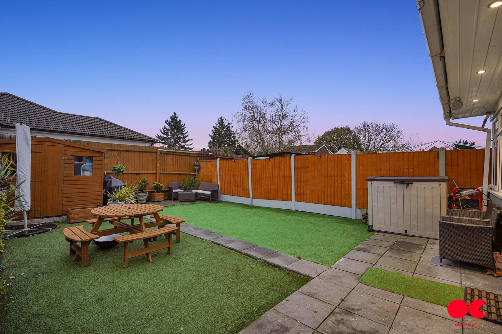 3 bed semi-detached house for sale in The Glen, Rainham  - Property Image 12