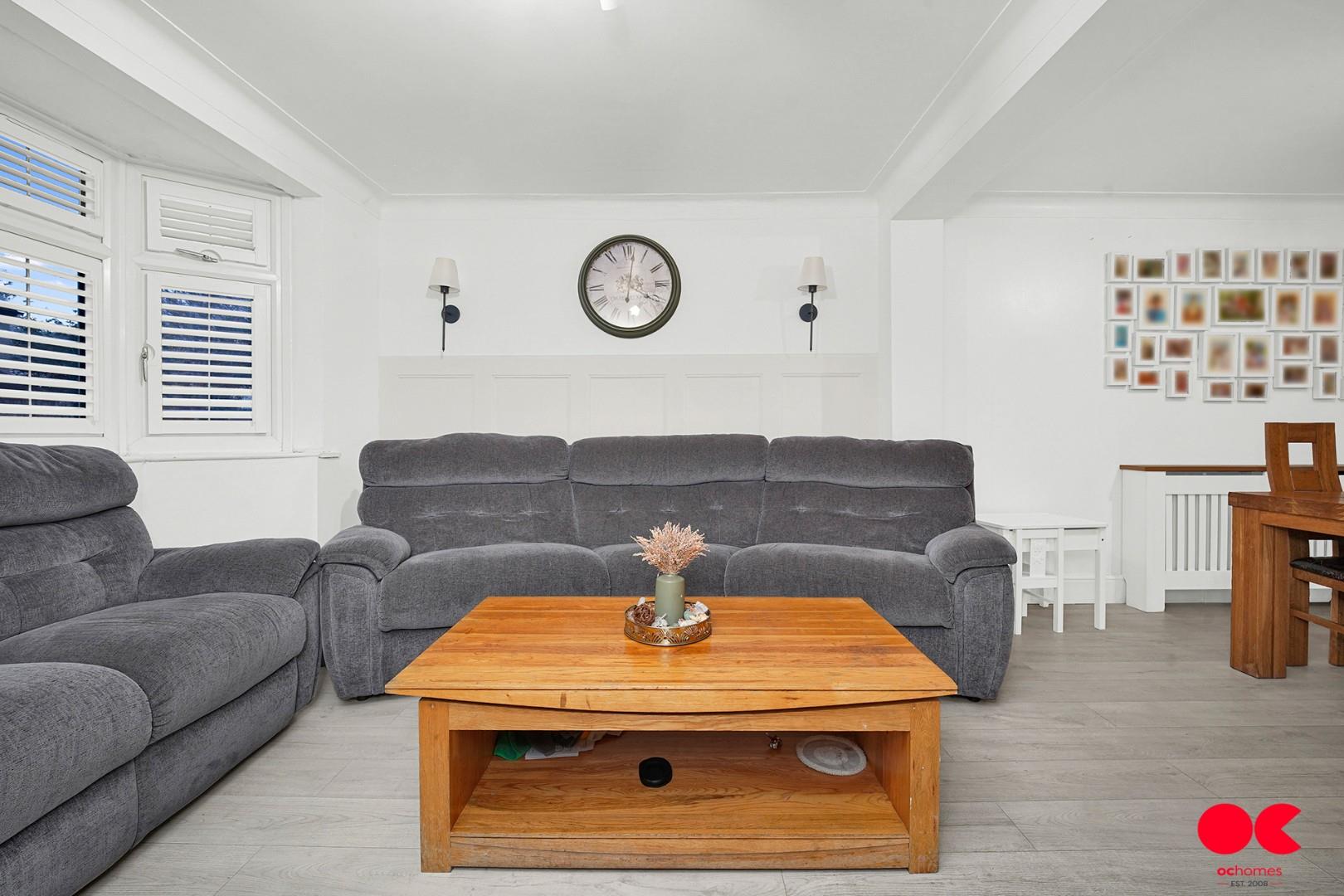 3 bed semi-detached house for sale in The Glen, Rainham  - Property Image 15