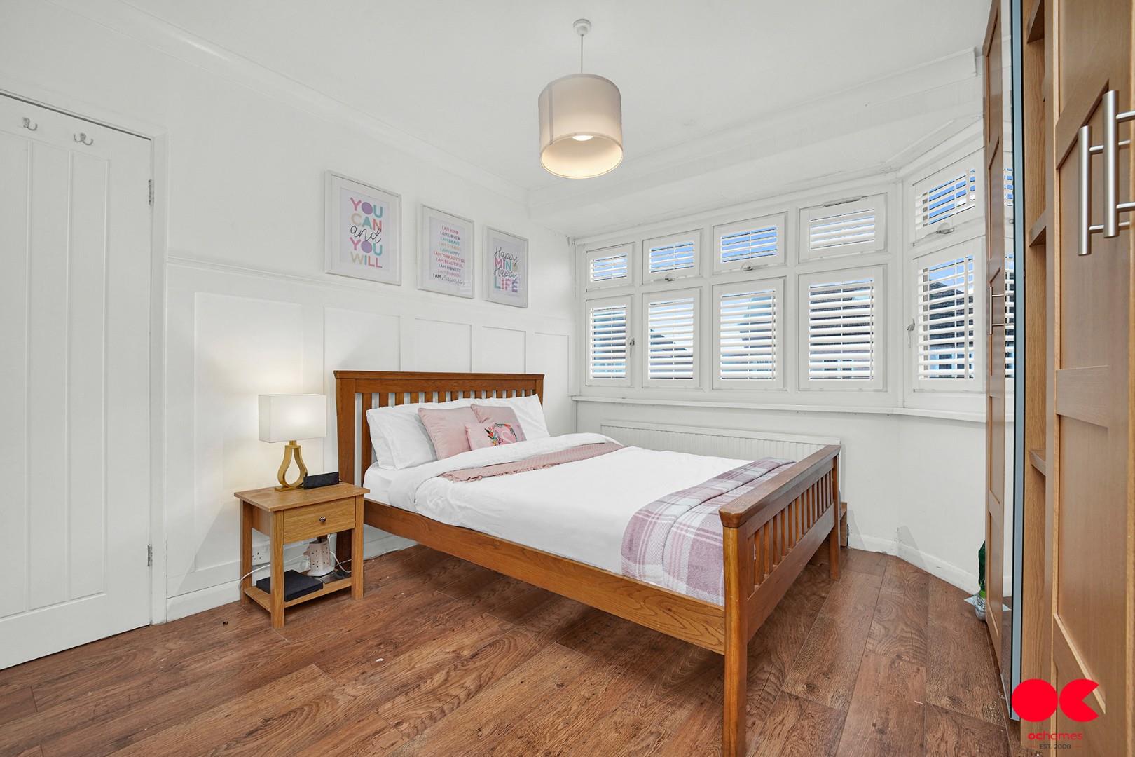 3 bed semi-detached house for sale in The Glen, Rainham  - Property Image 4