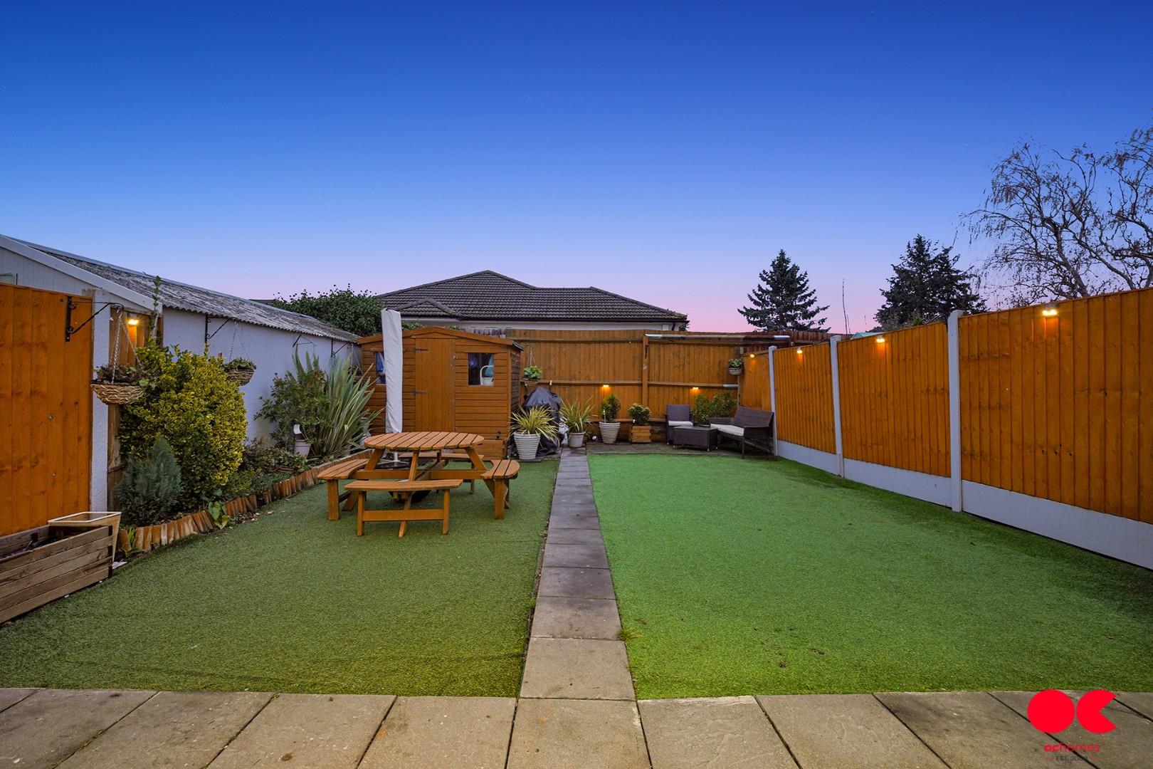 3 bed semi-detached house for sale in The Glen, Rainham  - Property Image 29