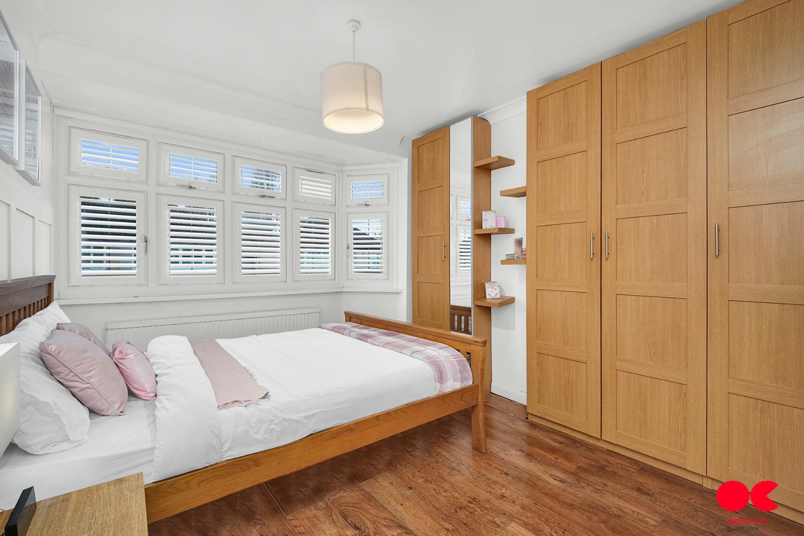 3 bed semi-detached house for sale in The Glen, Rainham  - Property Image 21