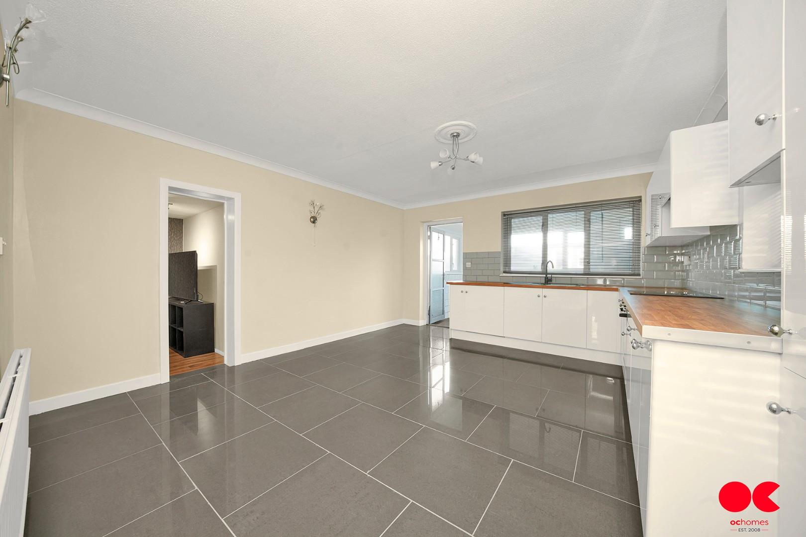 5 bed detached house for sale in Crow Lane, Romford  - Property Image 18