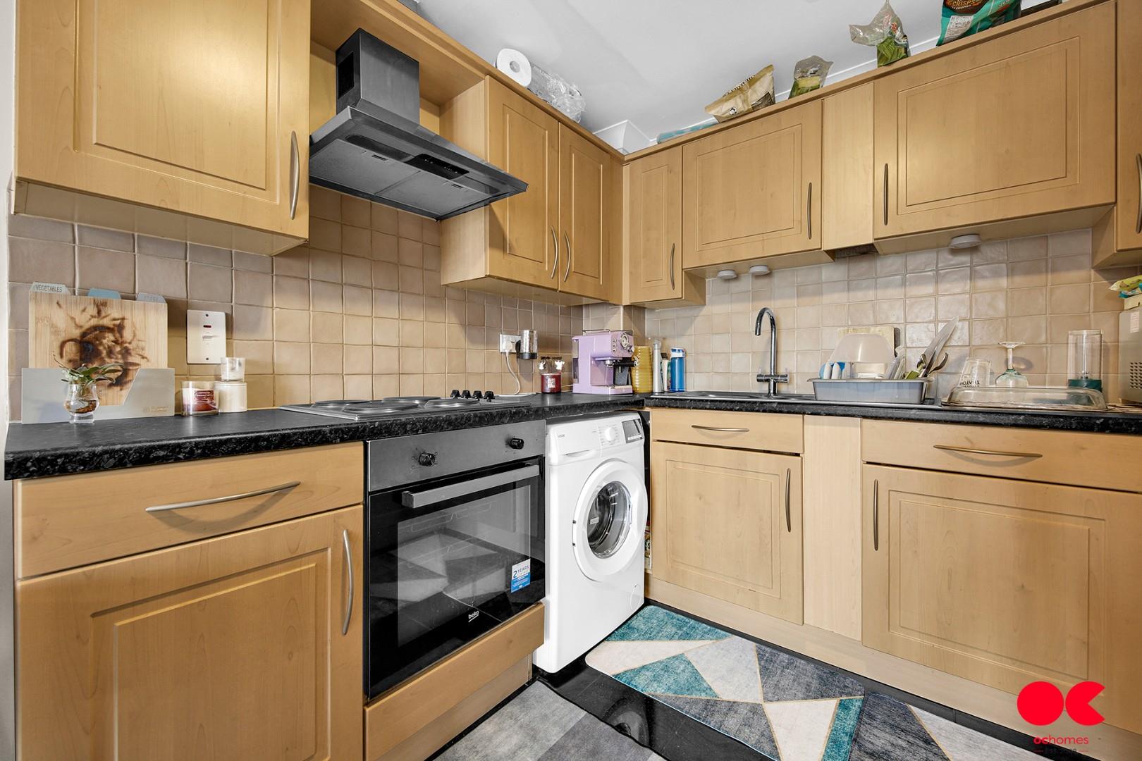 1 bed flat for sale in Argent Street, Grays  - Property Image 3