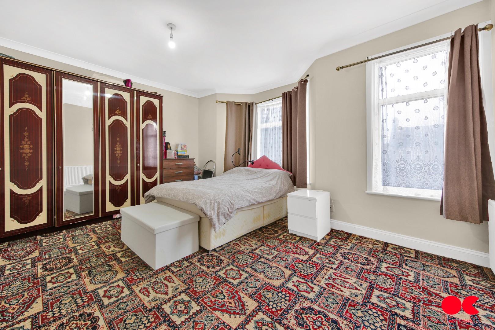 3 bed terraced house for sale in Cecil Road, Plaistow  - Property Image 5