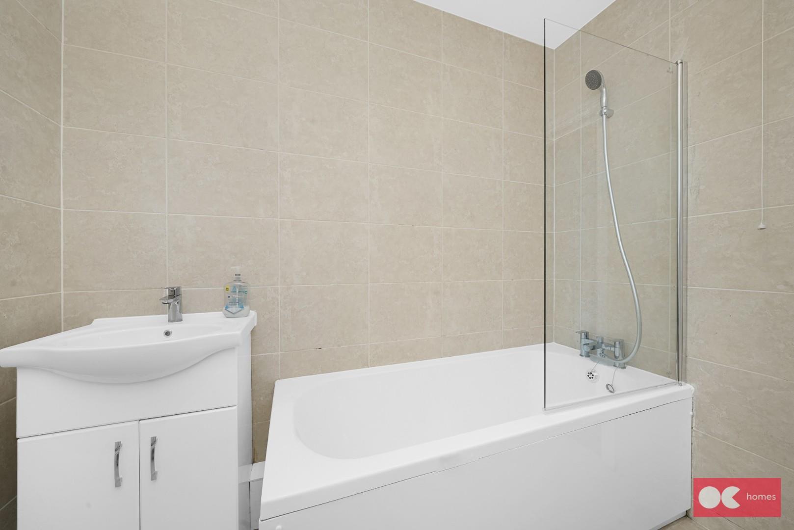 3 bed semi-detached bungalow for sale in Mascalls Gardens, Brentwood  - Property Image 17