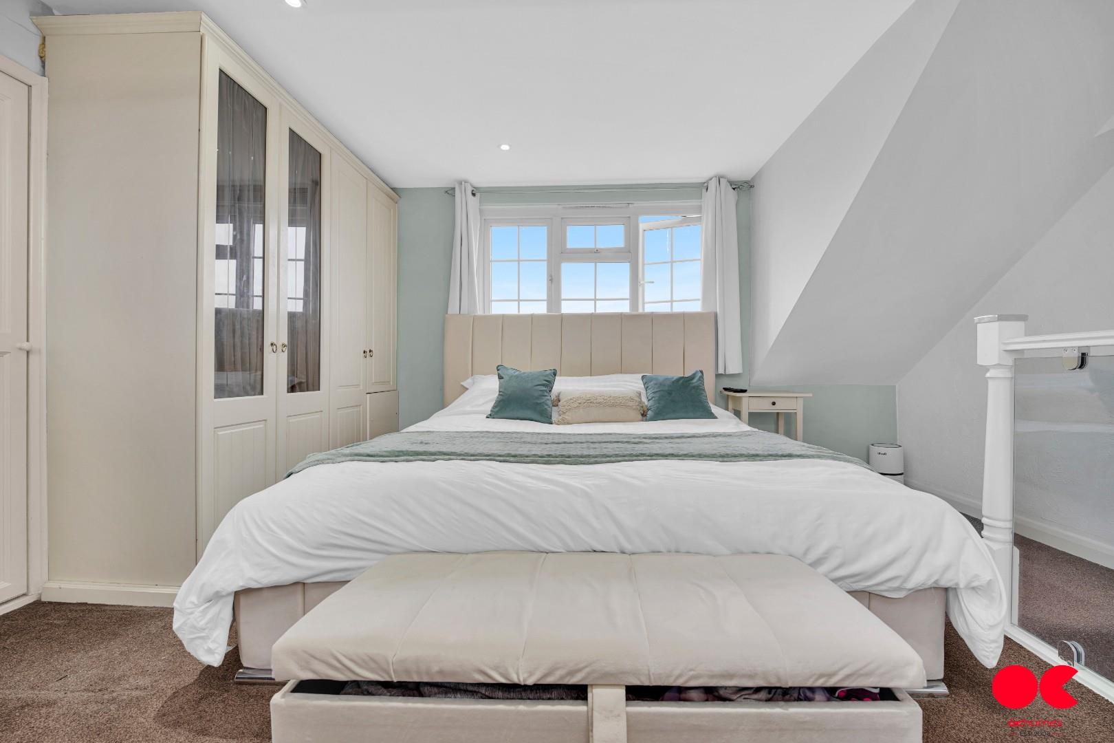 3 bed terraced house for sale in Mygrove Gardens, Rainham  - Property Image 21