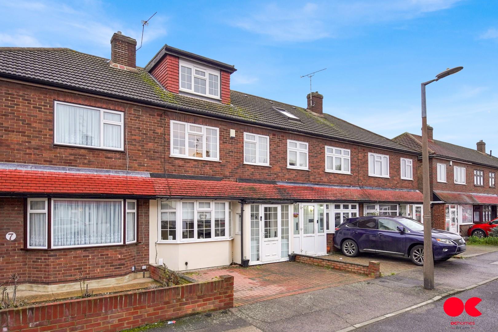 3 bed terraced house for sale in Mygrove Gardens, Rainham  - Property Image 31