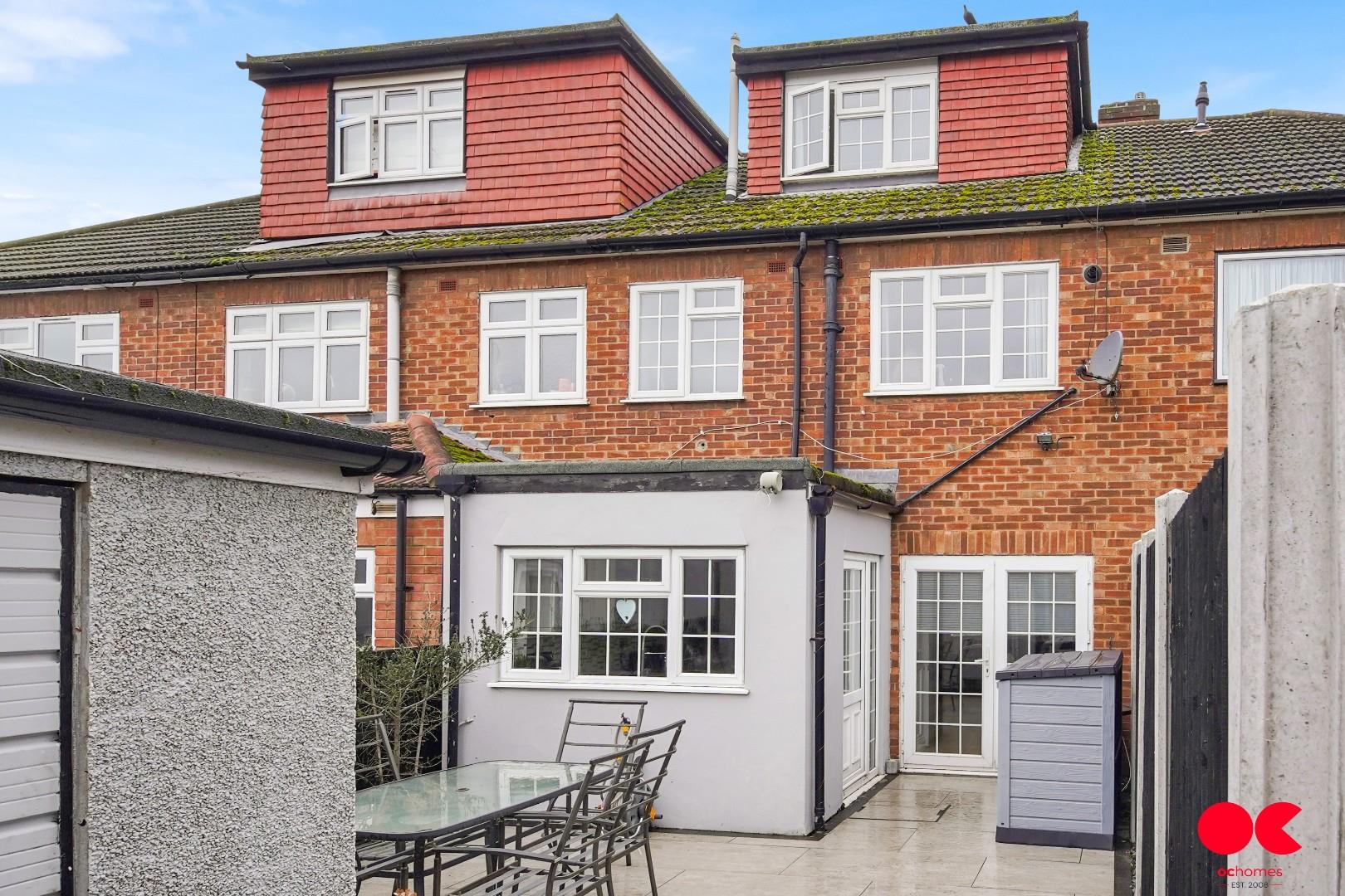 3 bed terraced house for sale in Mygrove Gardens, Rainham  - Property Image 29