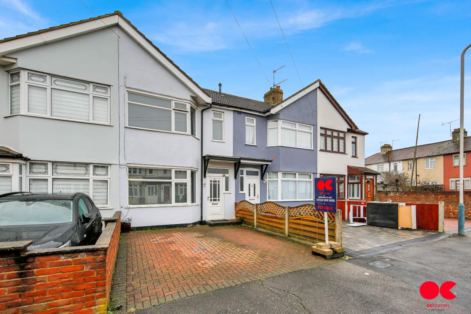4 bed terraced house for sale in Glenwood Avenue, Rainham  - Property Image 28