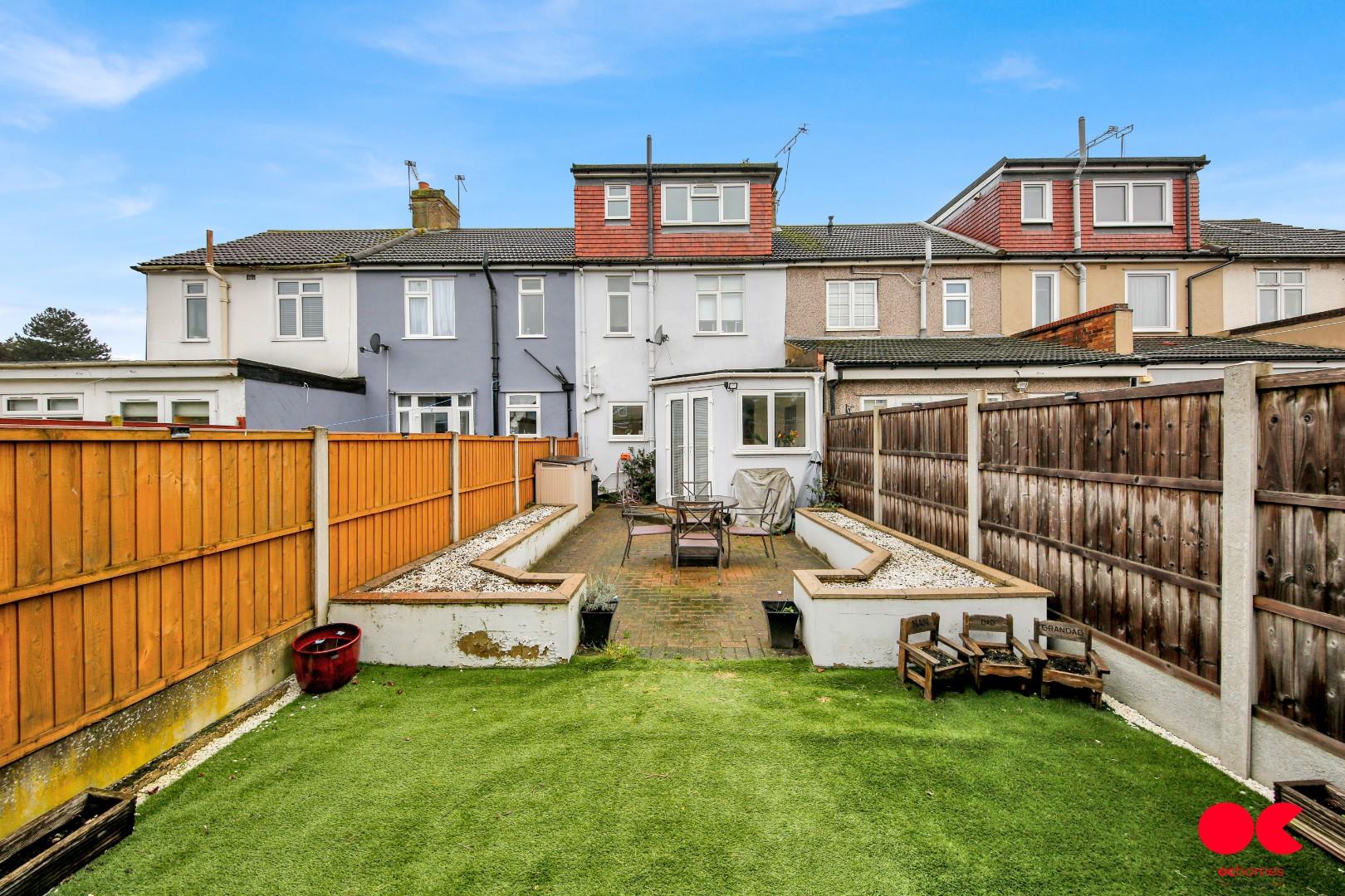 4 bed terraced house for sale in Glenwood Avenue, Rainham  - Property Image 26