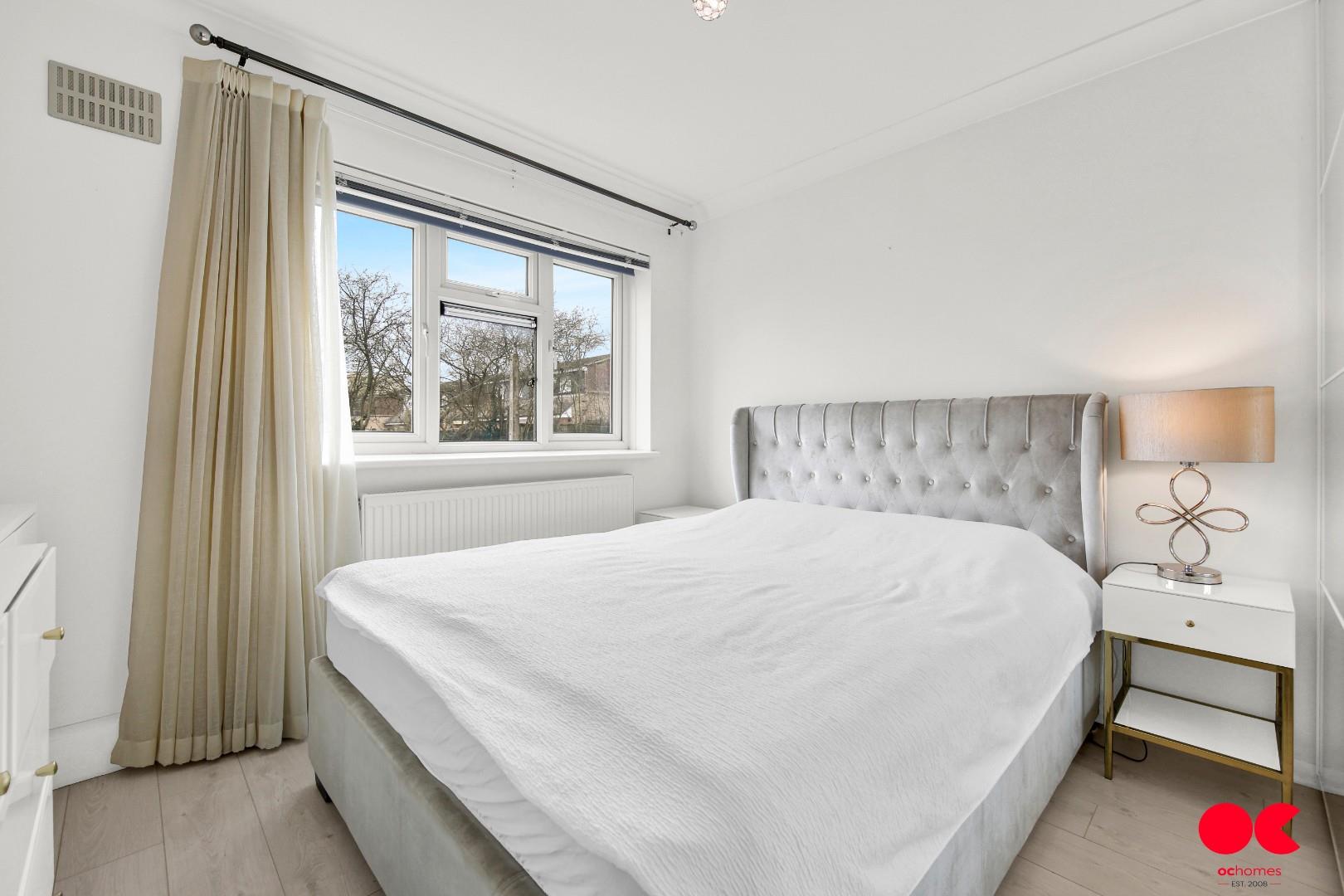 1 bed flat for sale in Bell Avenue, Romford  - Property Image 4