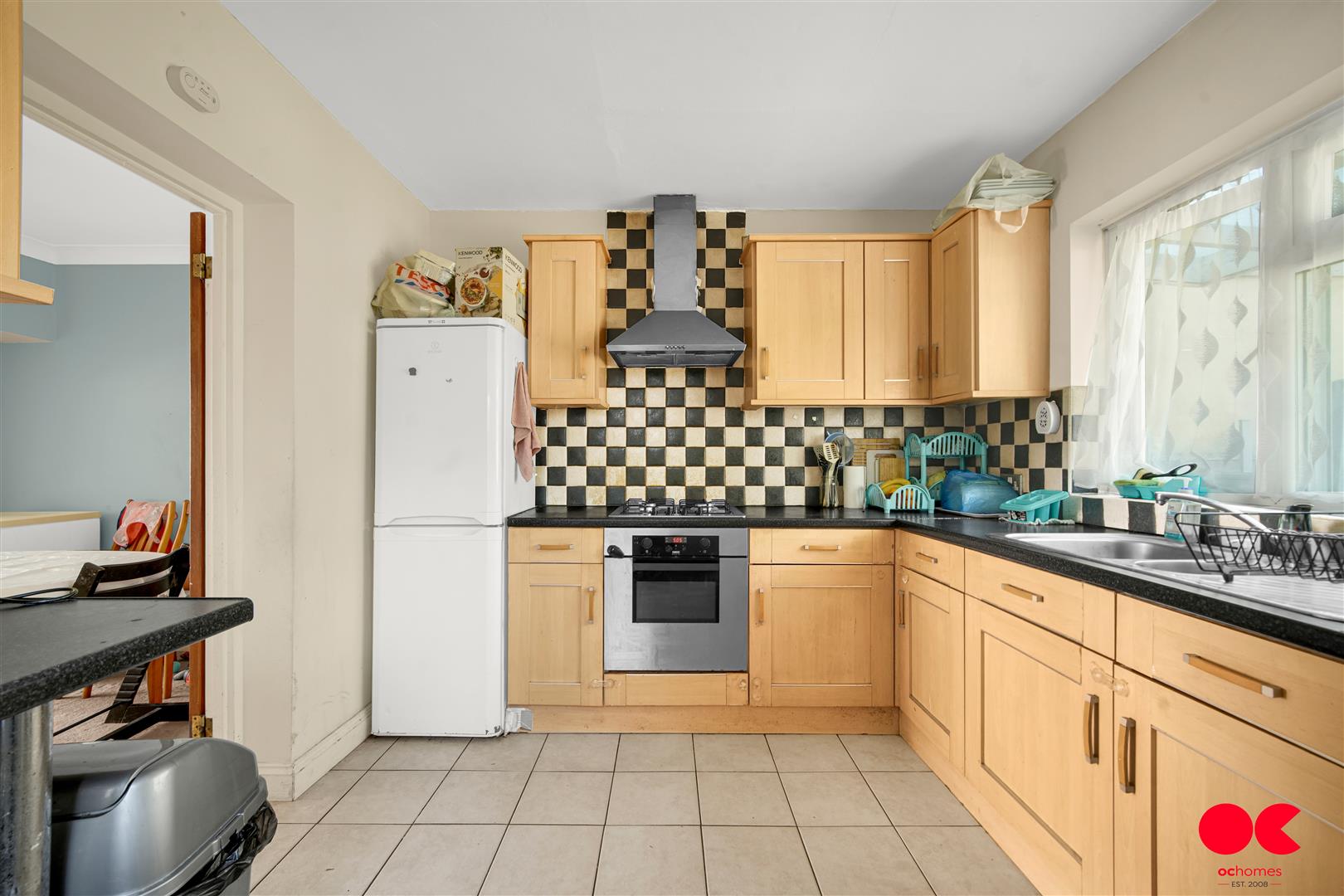 2 bed terraced house for sale in Lymington Road, Dagenham  - Property Image 11