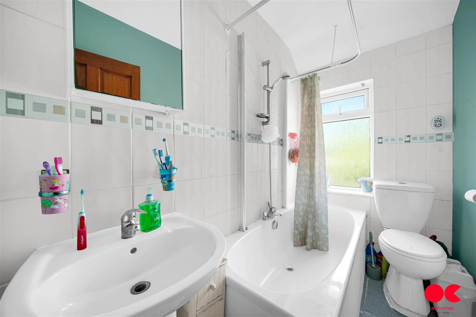 2 bed terraced house for sale in Lymington Road, Dagenham  - Property Image 6