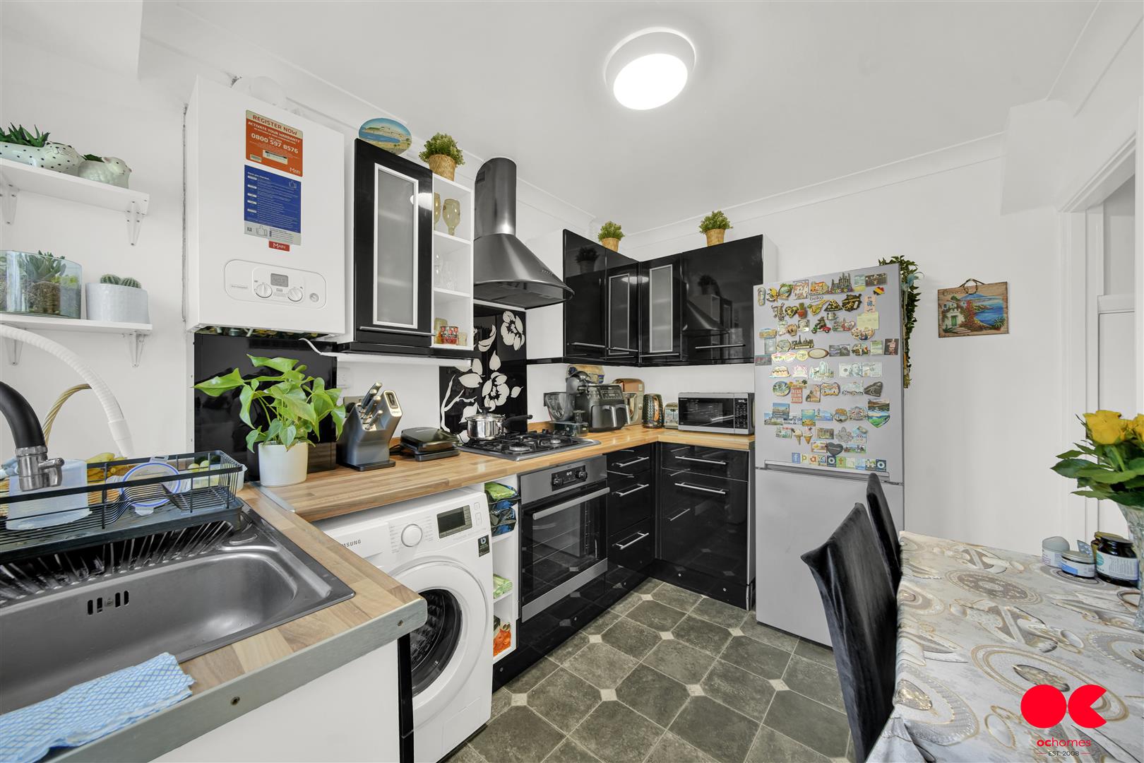2 bed maisonette for sale in Station Road, Gidea Park  - Property Image 8