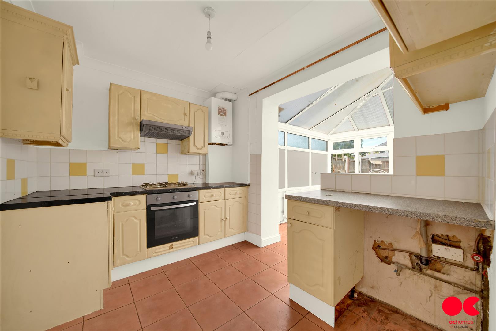 2 bed terraced house for sale in Halbutt Gardens, Dagenham  - Property Image 4