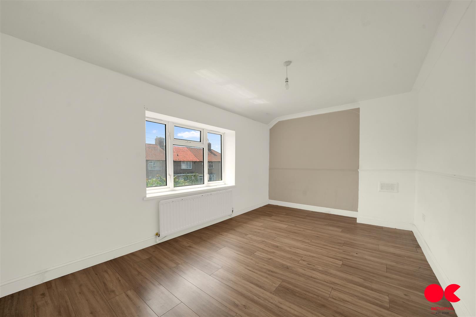 2 bed terraced house for sale in Halbutt Gardens, Dagenham  - Property Image 12