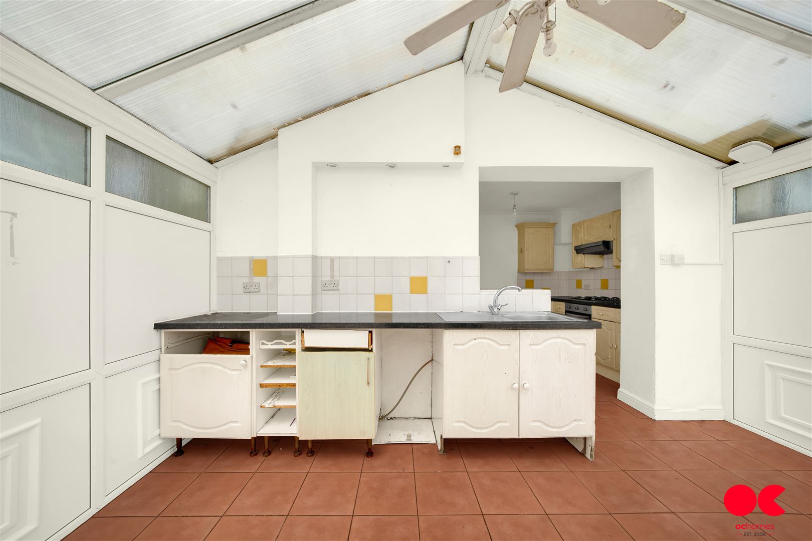 2 bed terraced house for sale in Halbutt Gardens, Dagenham  - Property Image 18