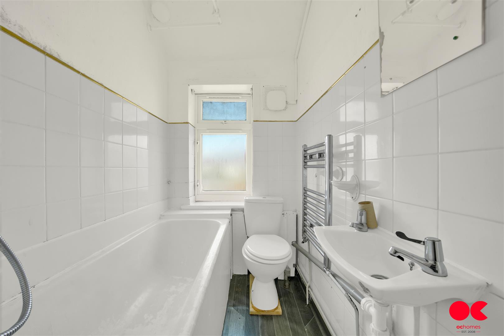 2 bed terraced house for sale in Halbutt Gardens, Dagenham  - Property Image 3