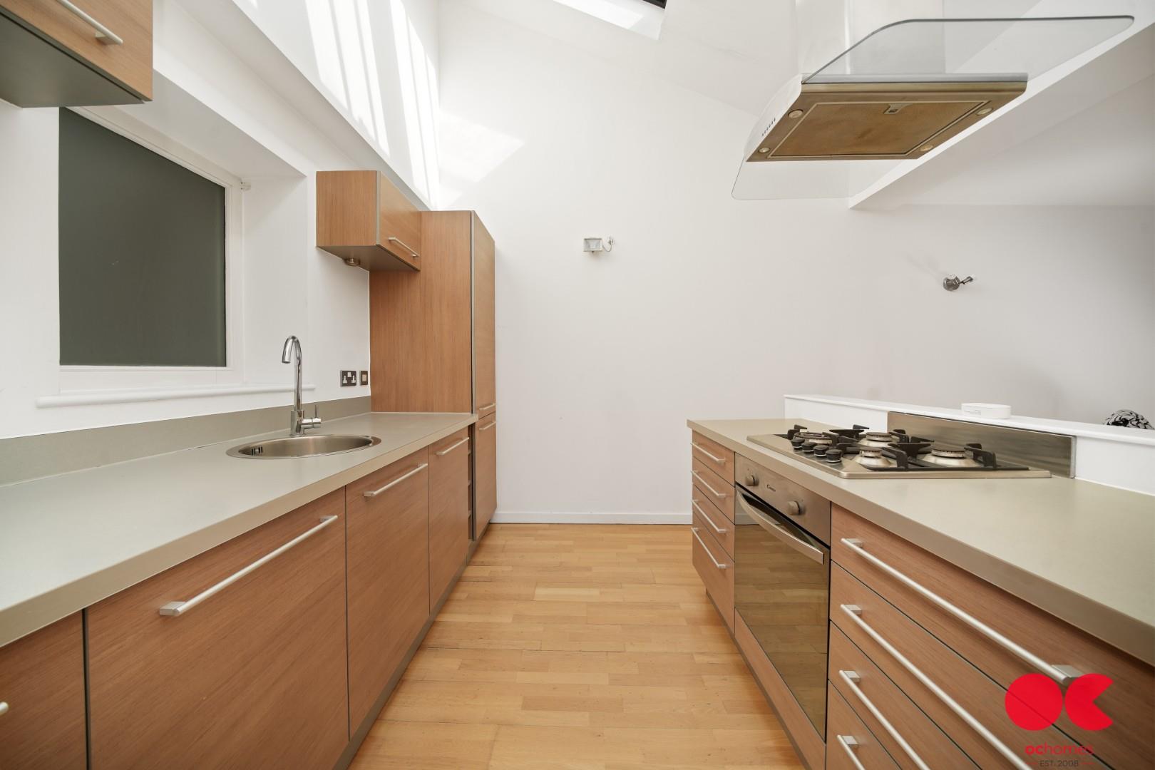 2 bed flat for sale in Kidman Close, Gidea Park  - Property Image 2