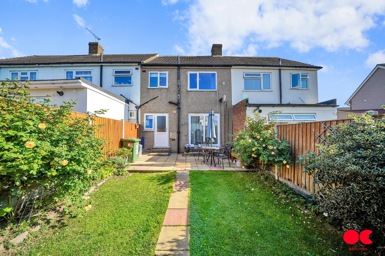 3 bed terraced house to rent in South Hall Drive, Rainham  - Property Image 21