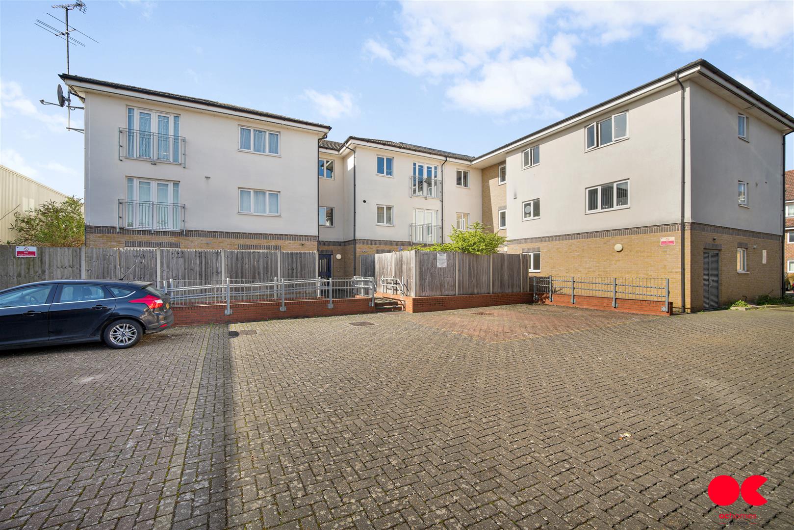 2 bed flat for sale in St. Helens Place, Leyton  - Property Image 8