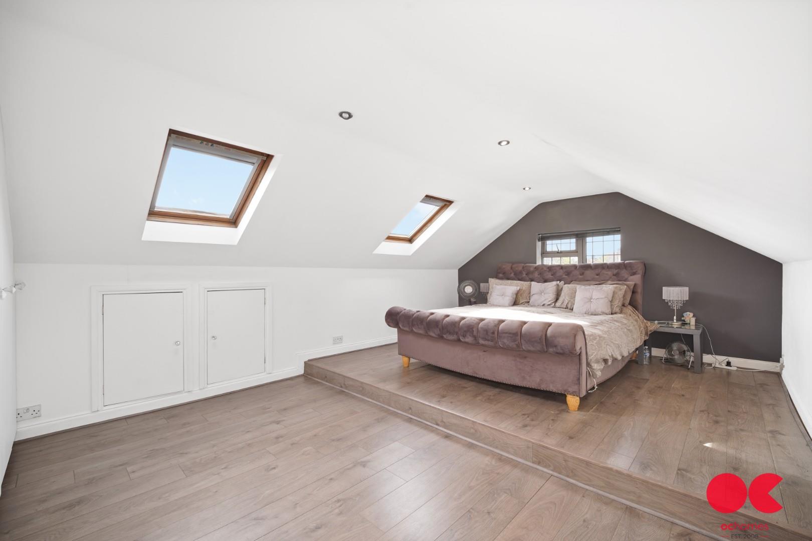 4 bed detached house for sale in Ardleigh Green Road, Hornchurch - Property Image 1