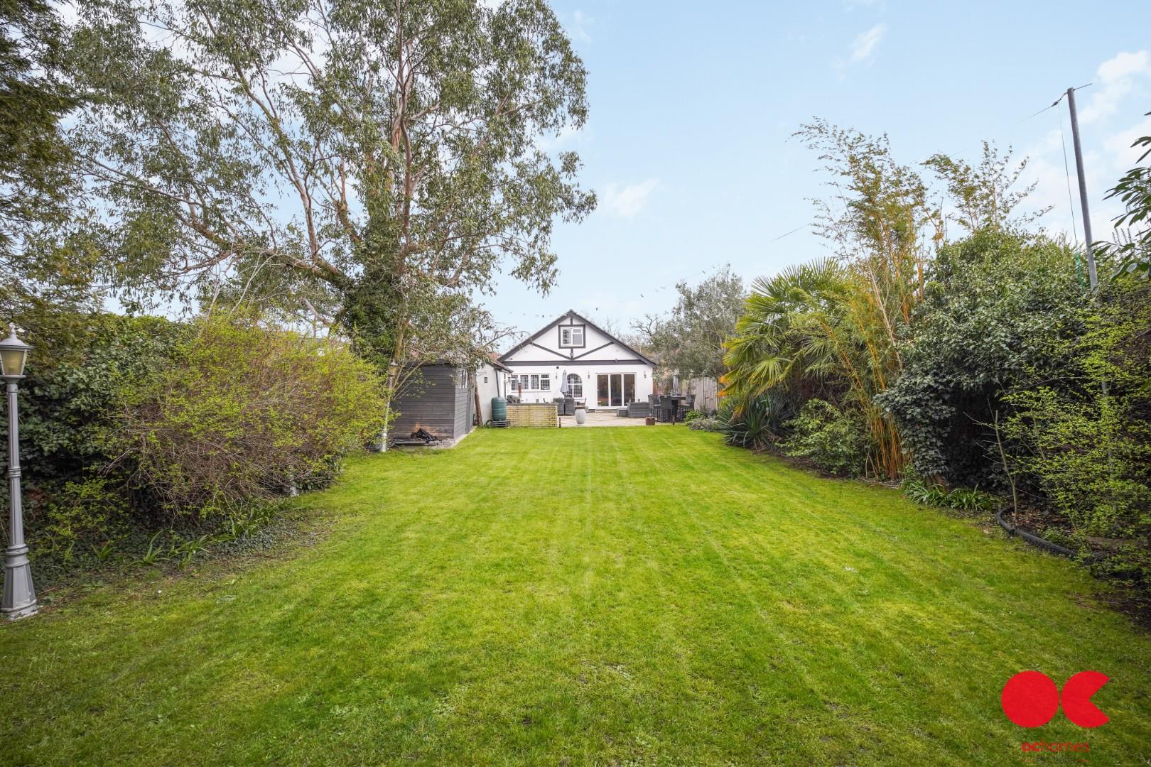 4 bed detached bungalow for sale in Ardleigh Green Road, Hornchurch  - Property Image 31