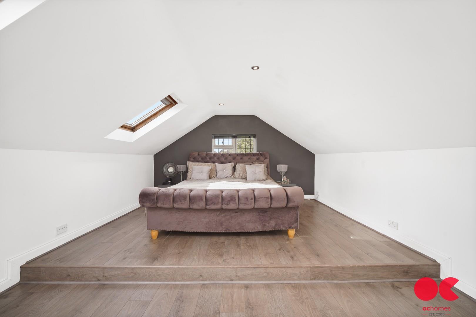 4 bed detached bungalow for sale in Ardleigh Green Road, Hornchurch  - Property Image 20