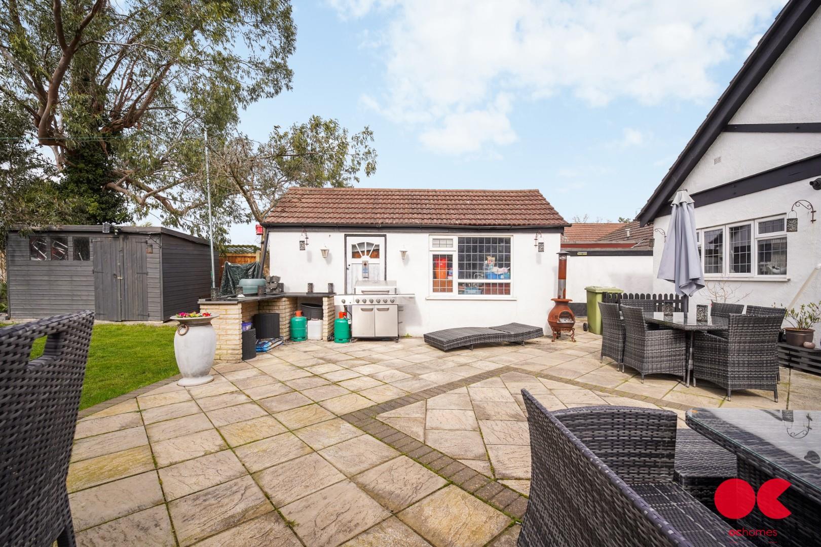 4 bed detached bungalow for sale in Ardleigh Green Road, Hornchurch  - Property Image 29