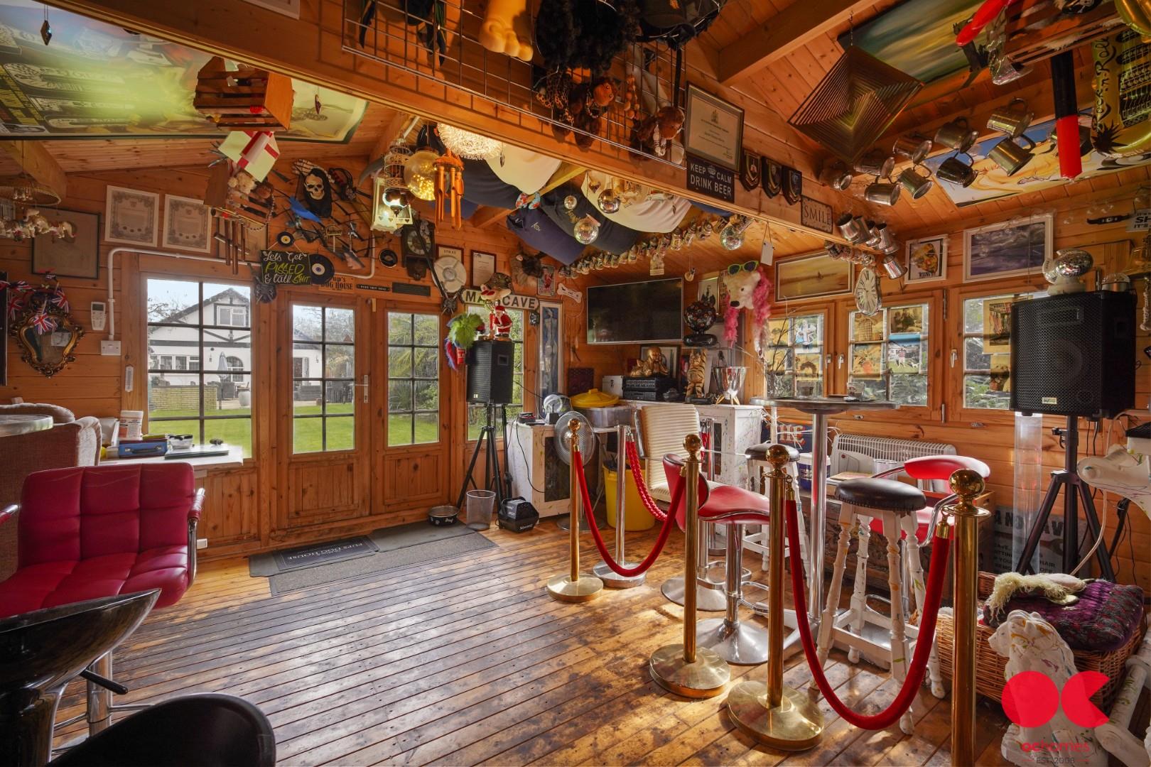 4 bed detached bungalow for sale in Ardleigh Green Road, Hornchurch  - Property Image 27