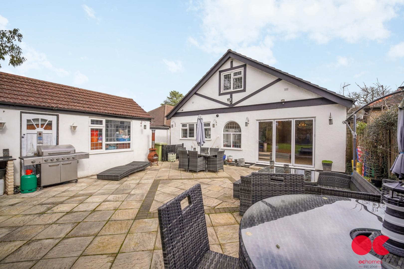 4 bed detached bungalow for sale in Ardleigh Green Road, Hornchurch  - Property Image 35