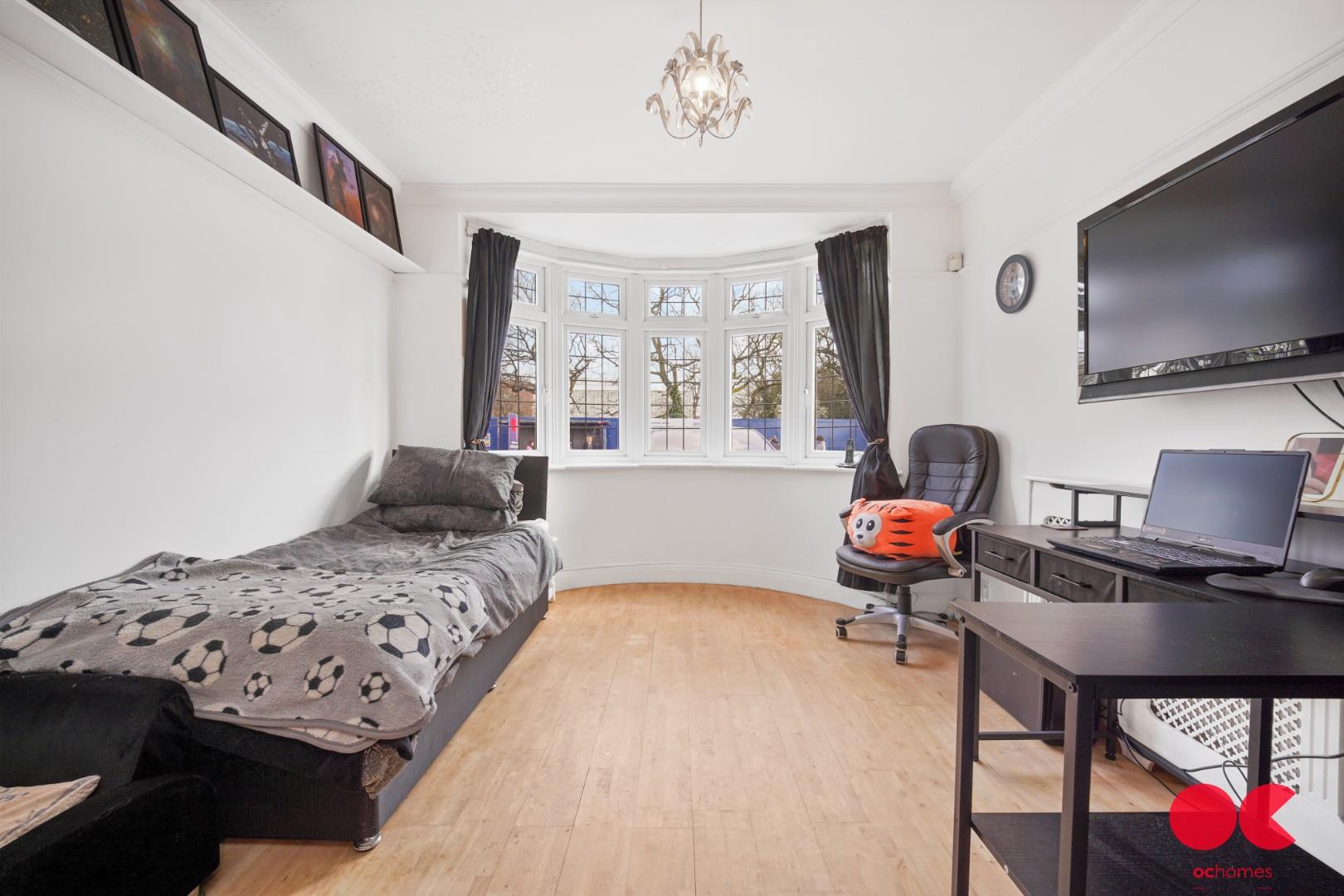 4 bed detached bungalow for sale in Ardleigh Green Road, Hornchurch  - Property Image 21