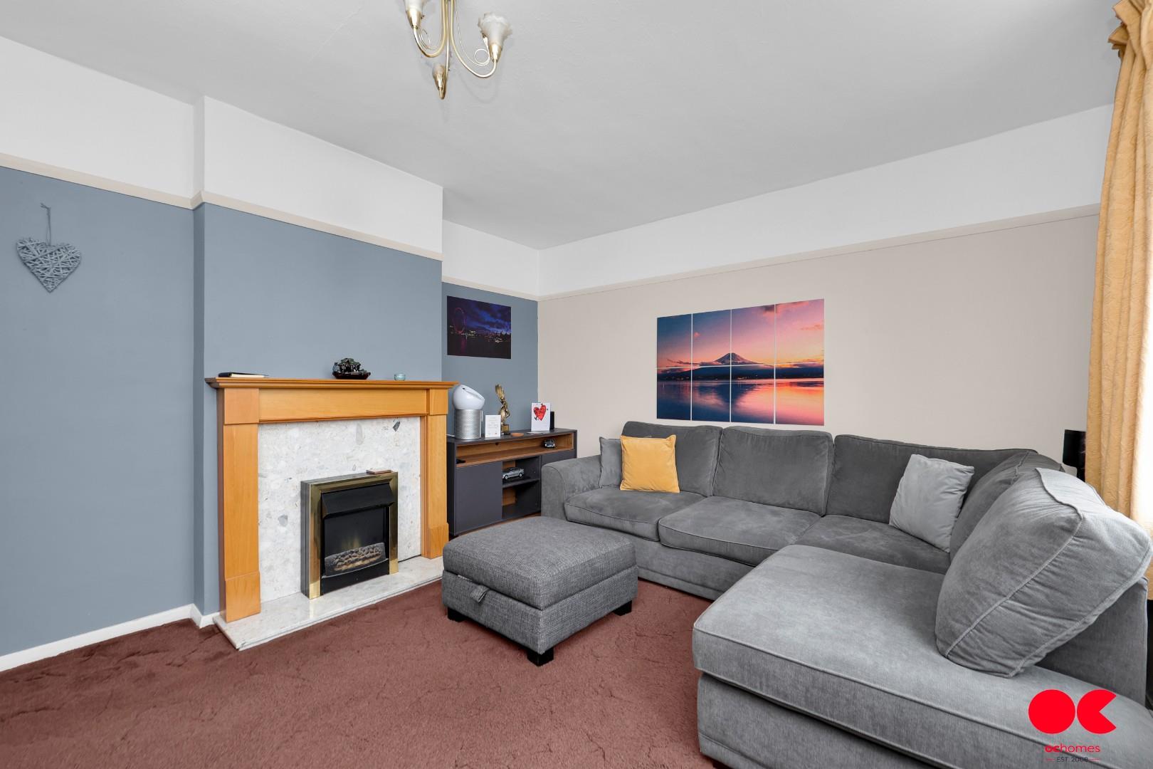 3 bed end of terrace house for sale in Colne Drive, Romford  - Property Image 12