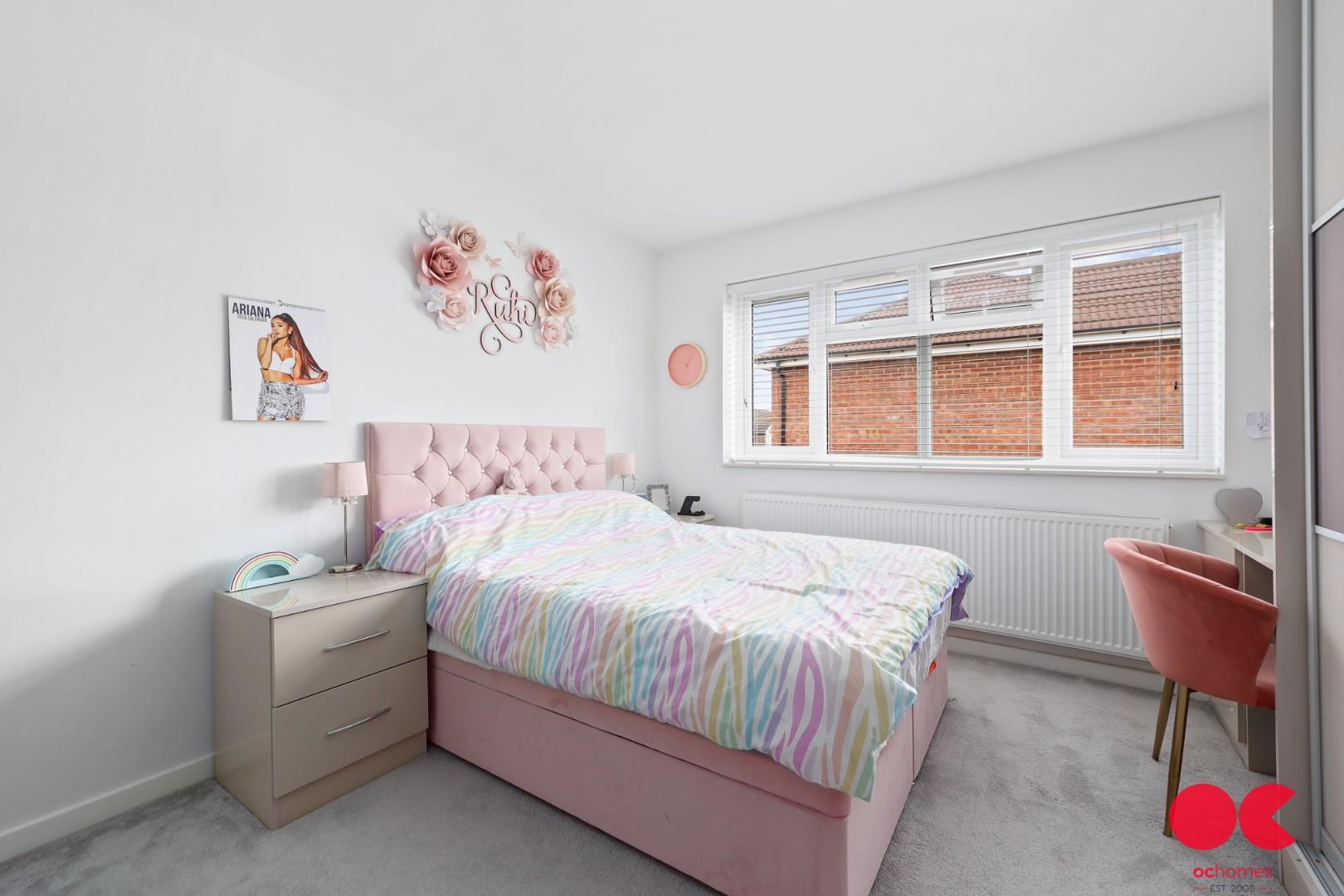 4 bed detached house for sale in The Elkins, Romford  - Property Image 12