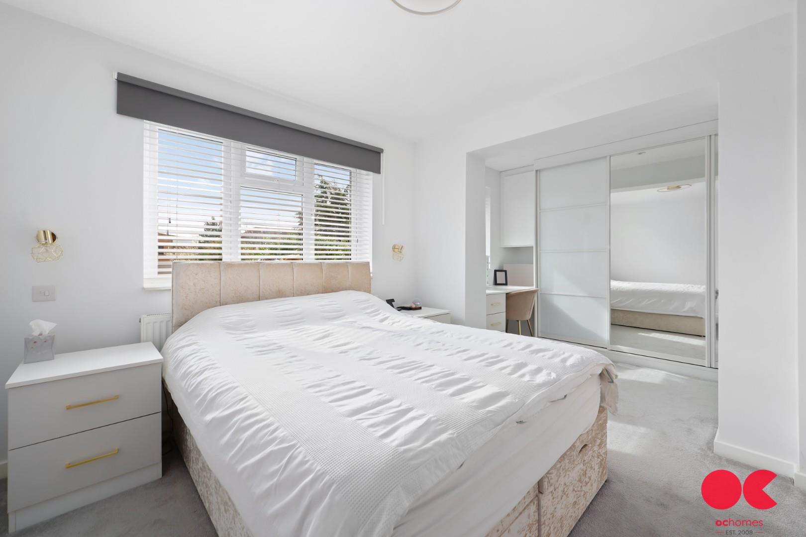 4 bed detached house for sale in The Elkins, Romford  - Property Image 10