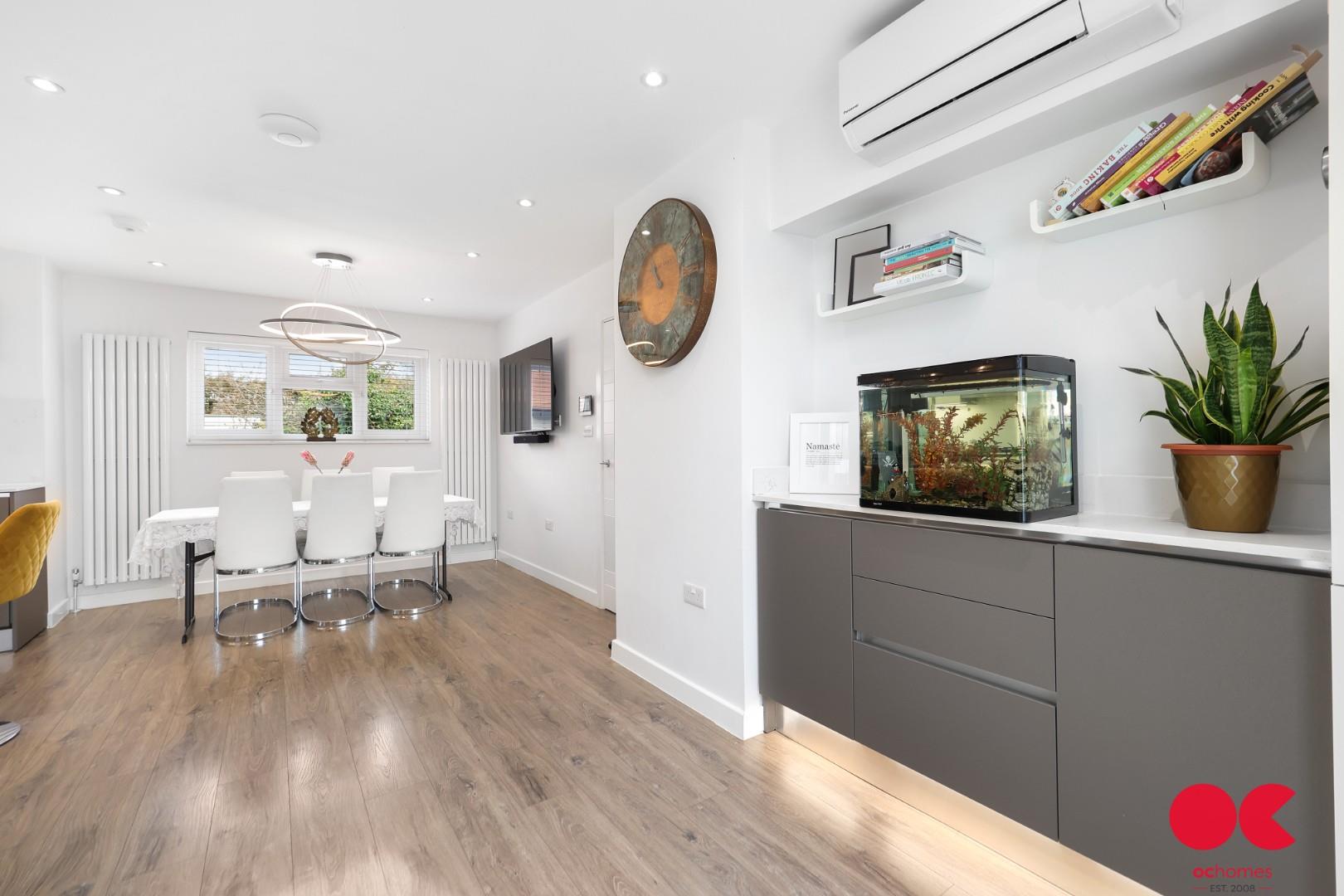 4 bed detached house for sale in The Elkins, Romford  - Property Image 25