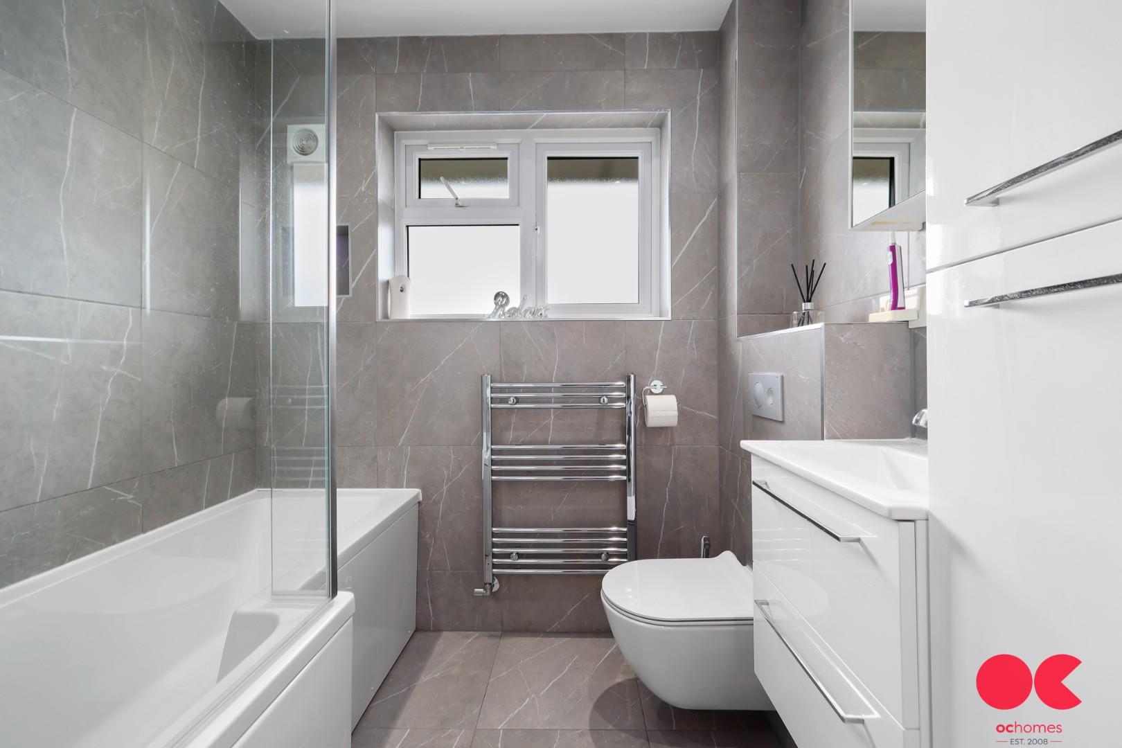 4 bed detached house for sale in The Elkins, Romford  - Property Image 7