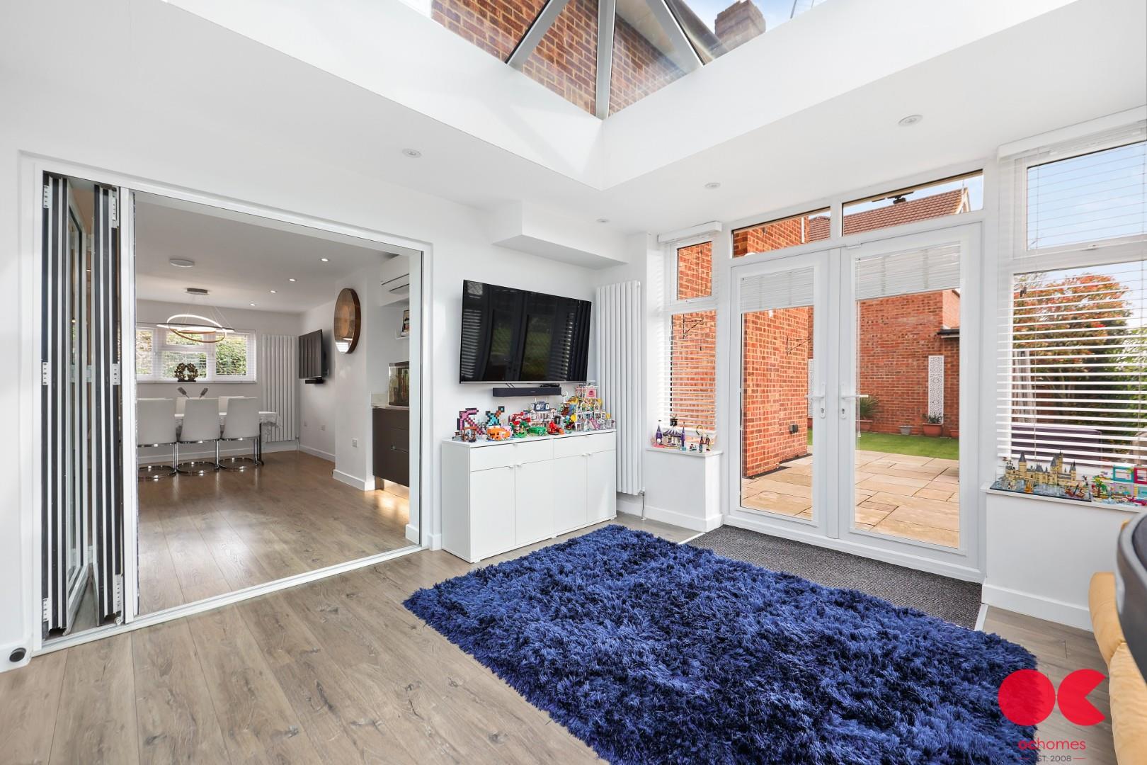 4 bed detached house for sale in The Elkins, Romford  - Property Image 34