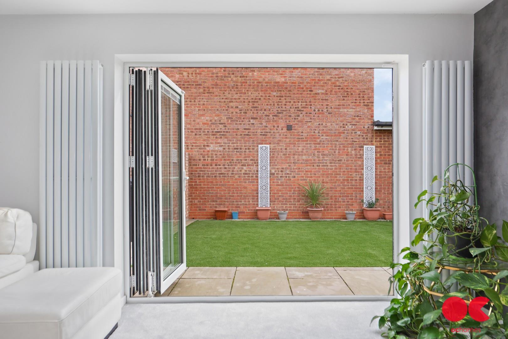 4 bed detached house for sale in The Elkins, Romford  - Property Image 18