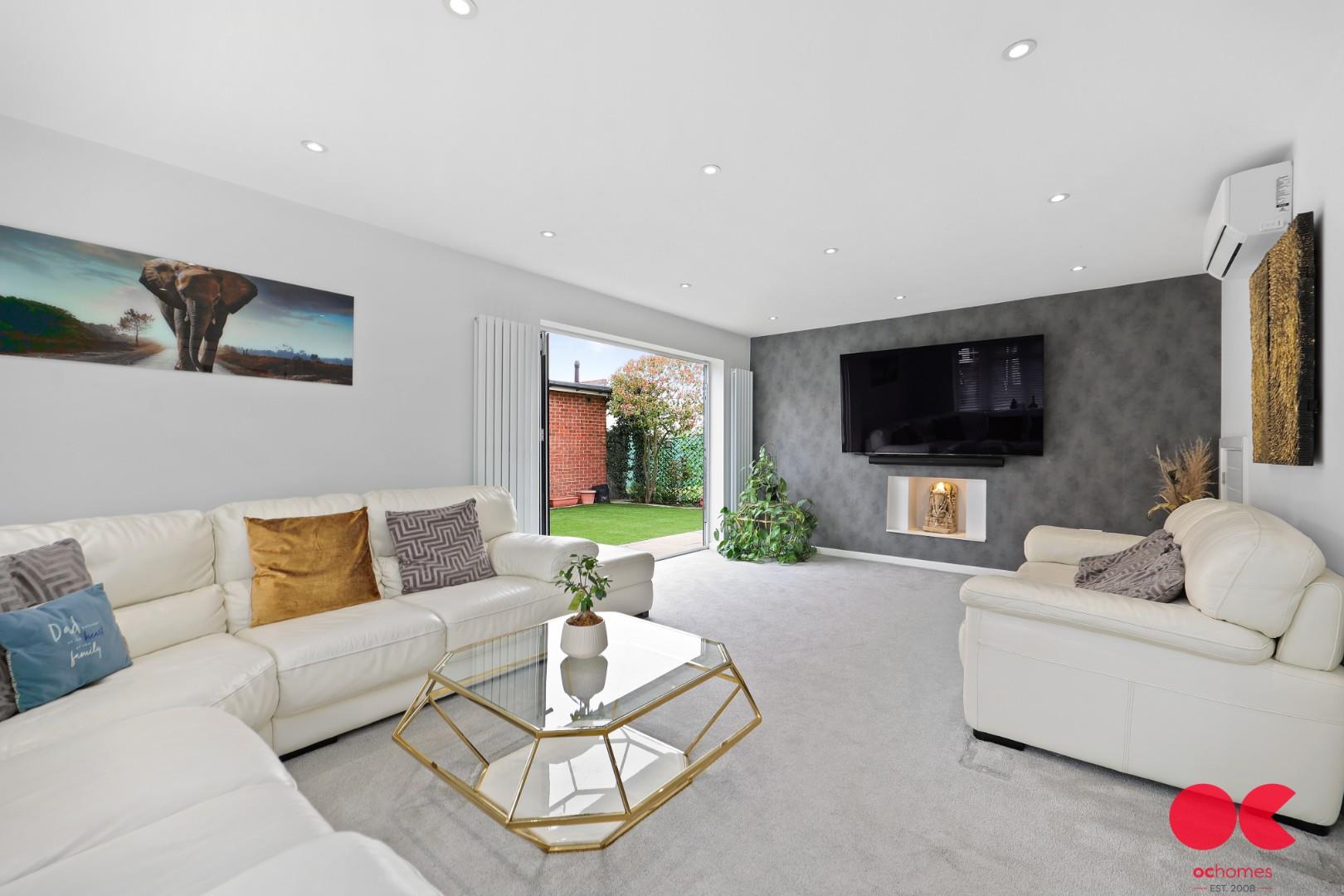 4 bed detached house for sale in The Elkins, Romford  - Property Image 14