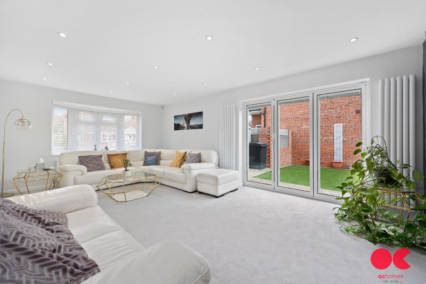 4 bed detached house for sale in The Elkins, Romford  - Property Image 17