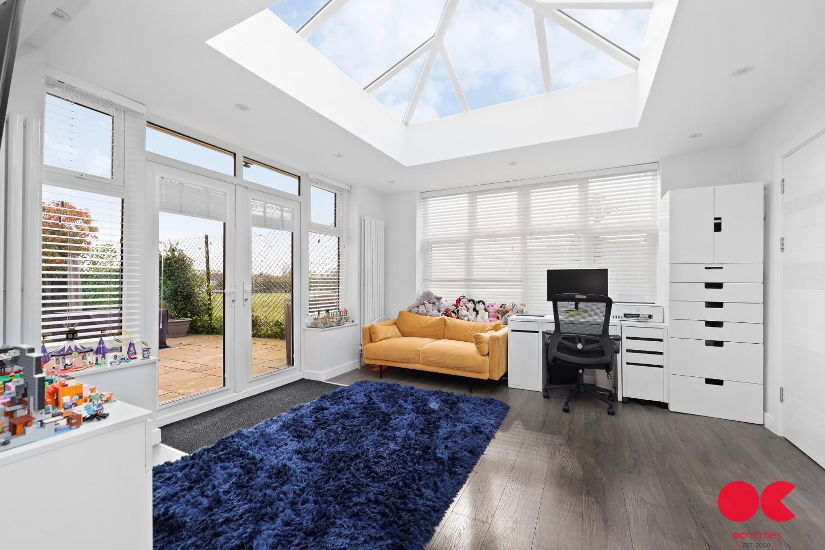 4 bed detached house for sale in The Elkins, Romford  - Property Image 4