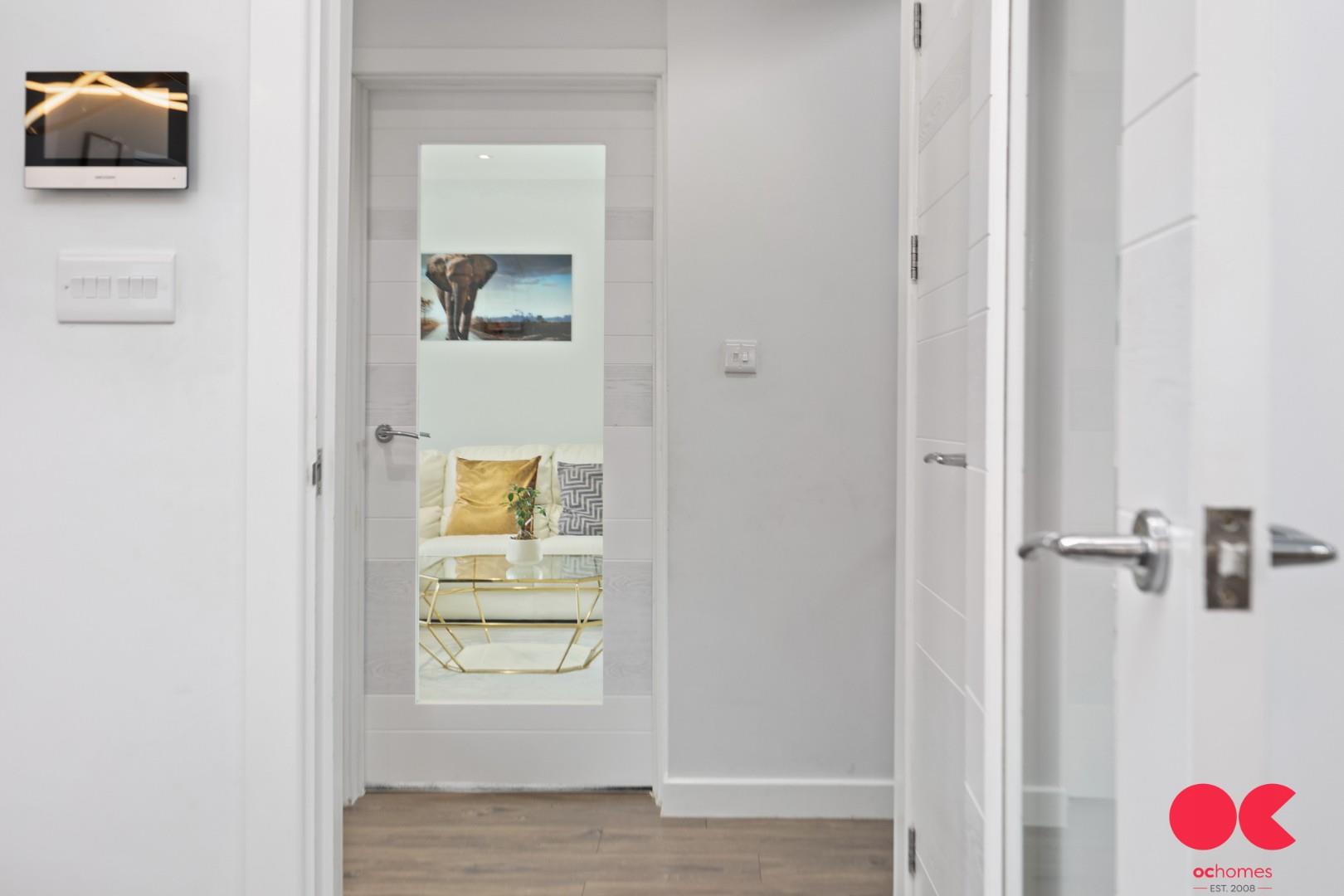 4 bed detached house for sale in The Elkins, Romford  - Property Image 19