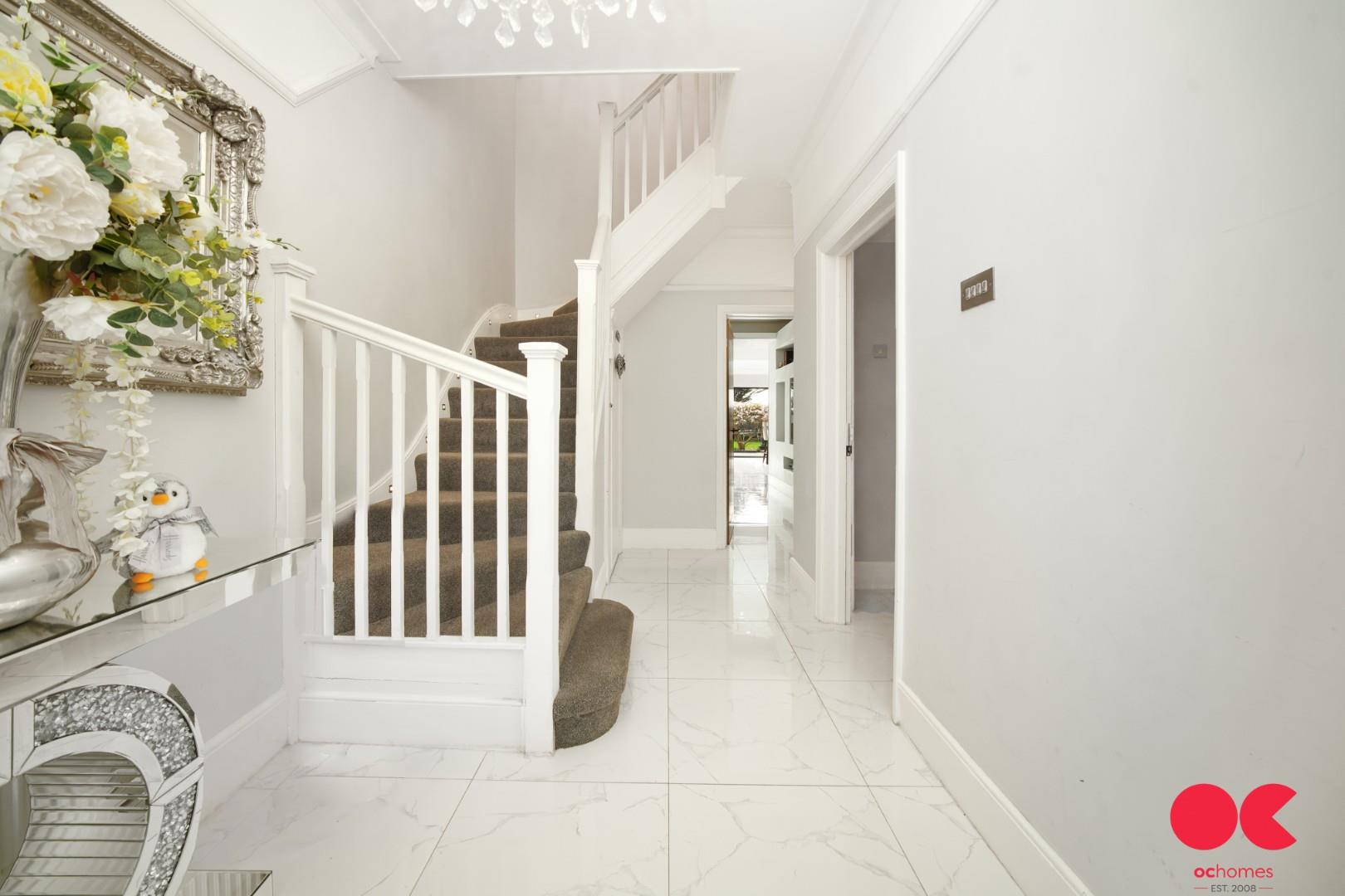 4 bed semi-detached house for sale in Balgores Lane, Gidea Park  - Property Image 27