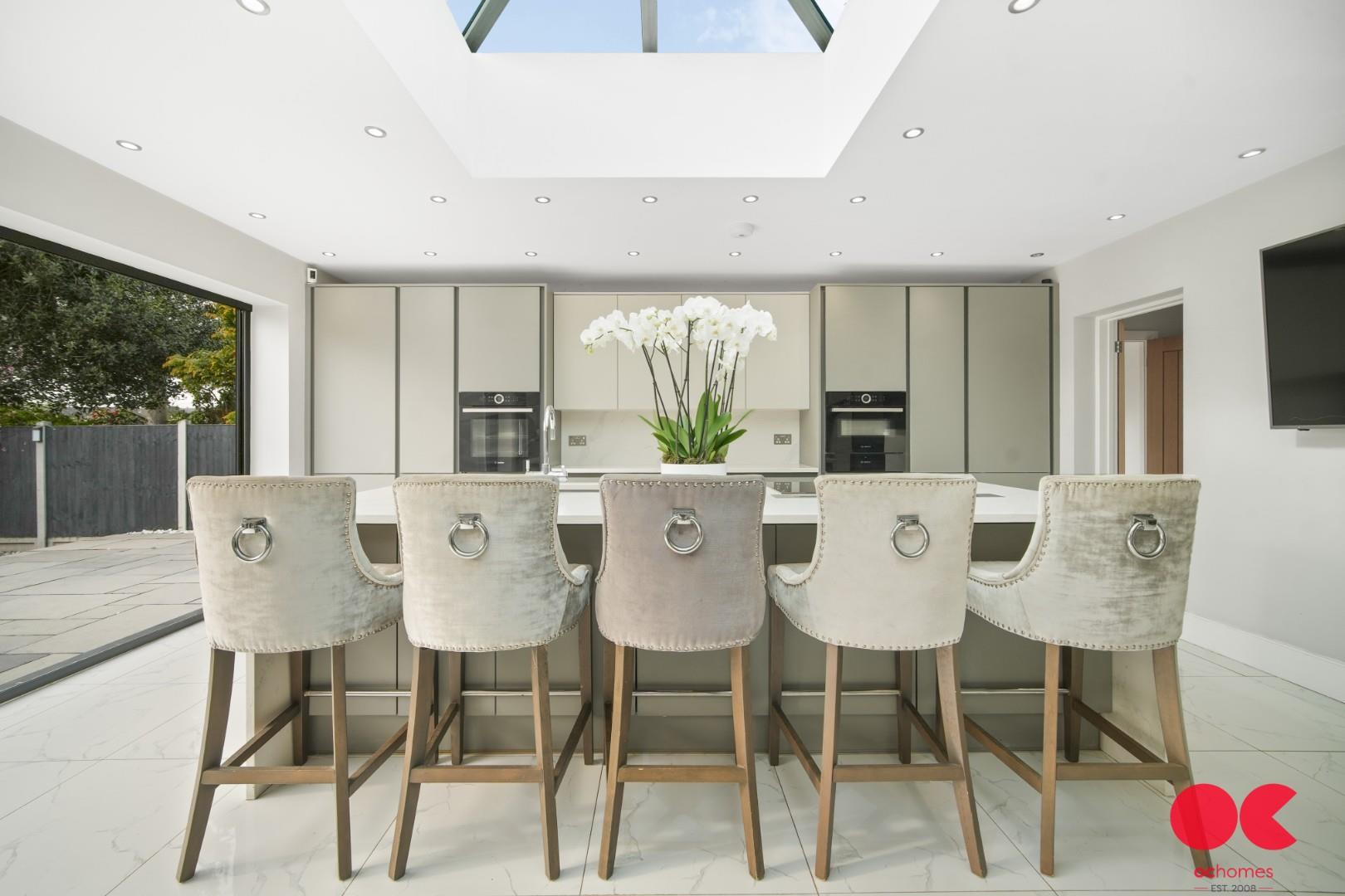 4 bed semi-detached house for sale in Balgores Lane, Gidea Park  - Property Image 21