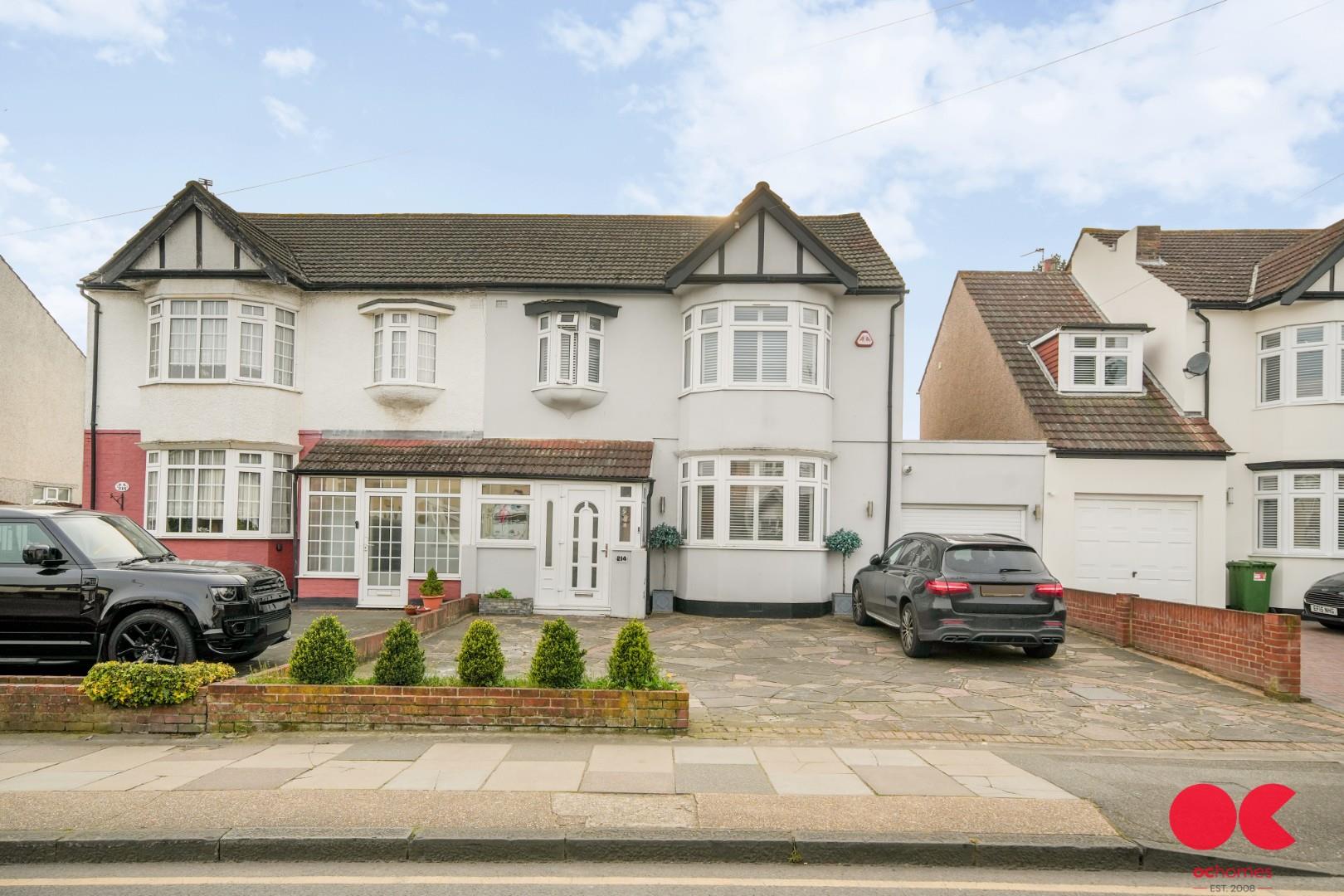 4 bed semi-detached house for sale in Balgores Lane, Gidea Park  - Property Image 48