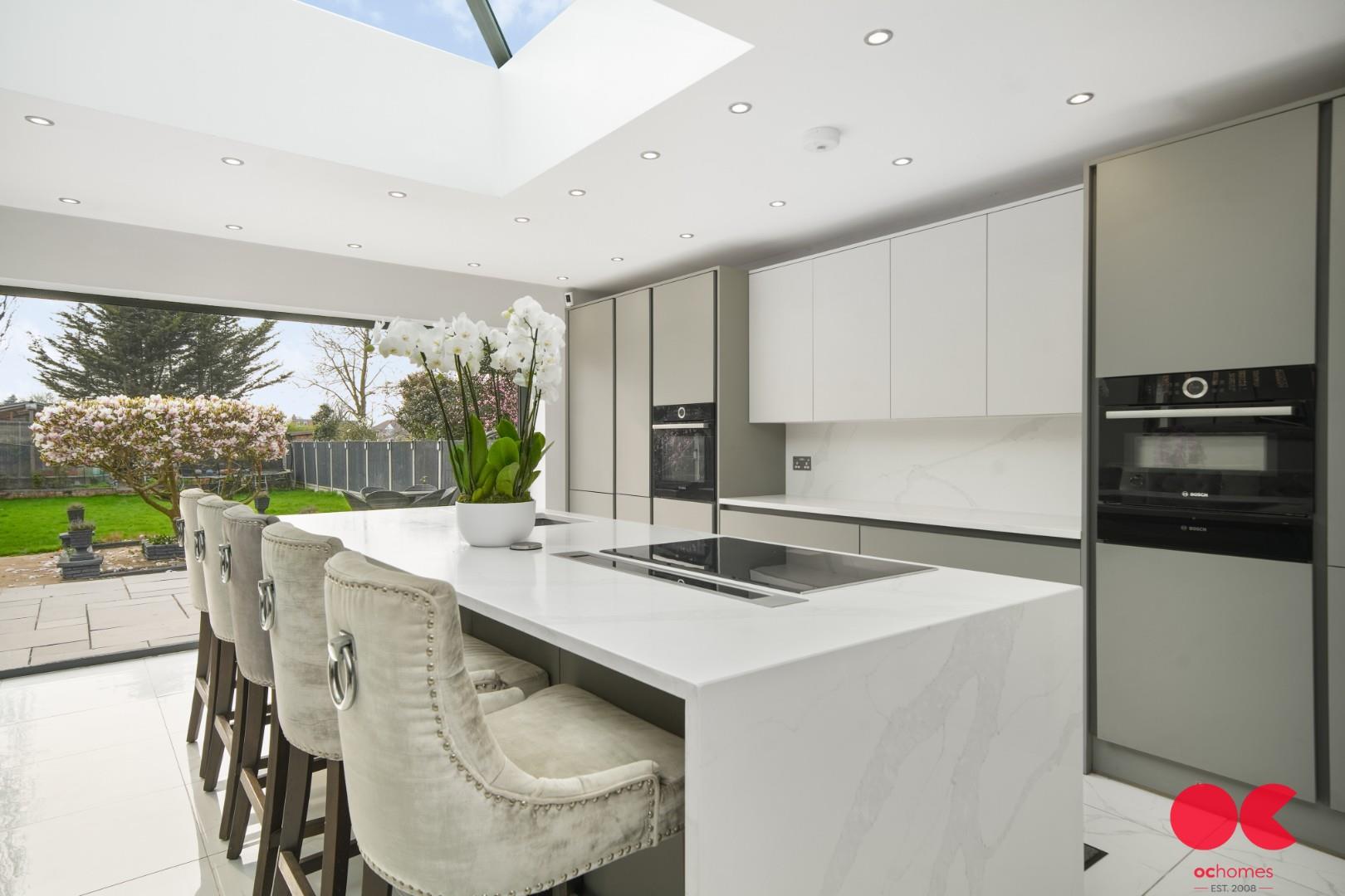 4 bed semi-detached house for sale in Balgores Lane, Gidea Park  - Property Image 22